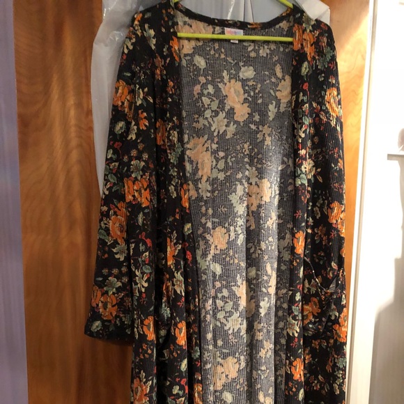 Lularoe - Picture 2 of 2